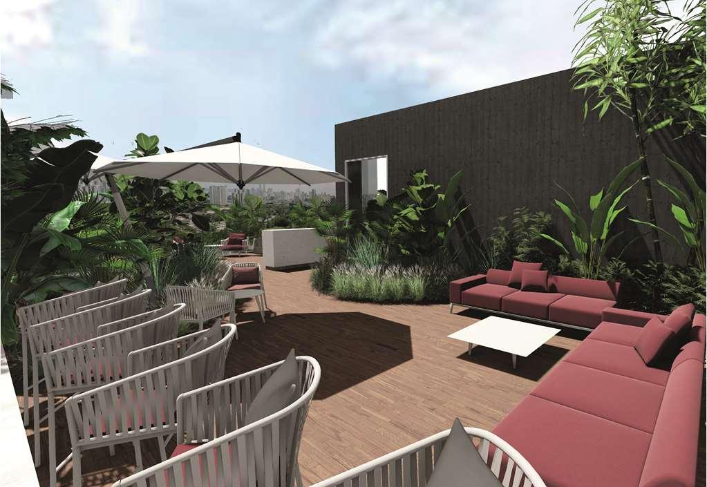 Hampton By Hilton Quito La Carolina Park Hotel Exterior foto